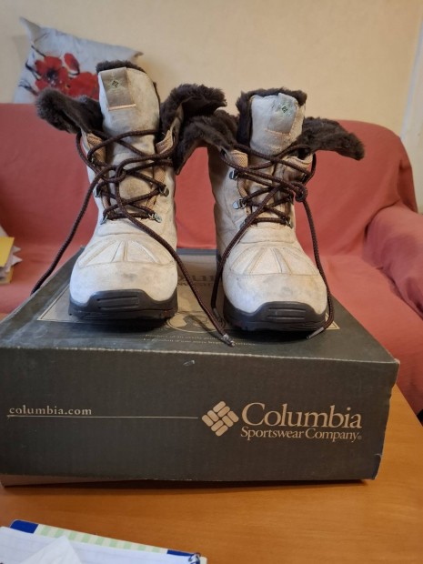 Columbia ni bakancs 37