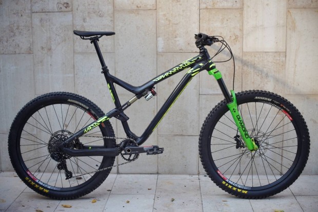 Commencal Meta AM 27.5" enduro trail mountainbike