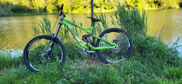 Commencal Supreme DH Szezon vgi r