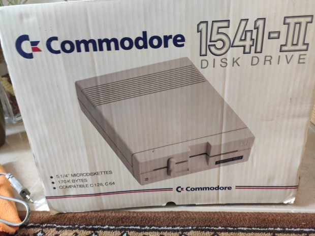 Commodor 1541-II Disk Drive 