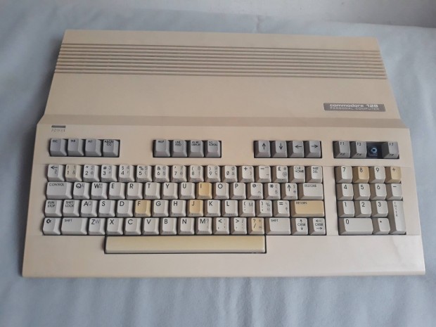 Commodore 128 rgi szmtgp