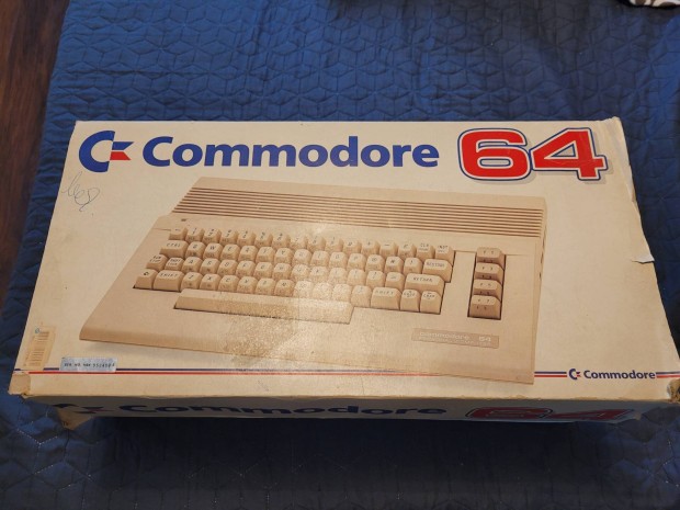 Commodore 64 dobozban elad.