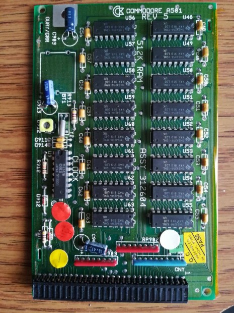 Commodore A501 rev. 5 trapdoor 512kb memriabvit krtya