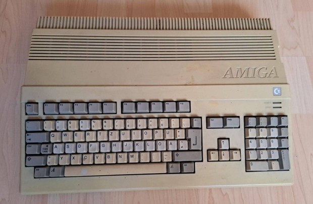 Commodore Amiga A500 alapgp elad