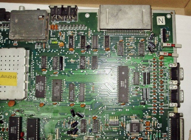 Commodore C128D kpl j mkd alaplap