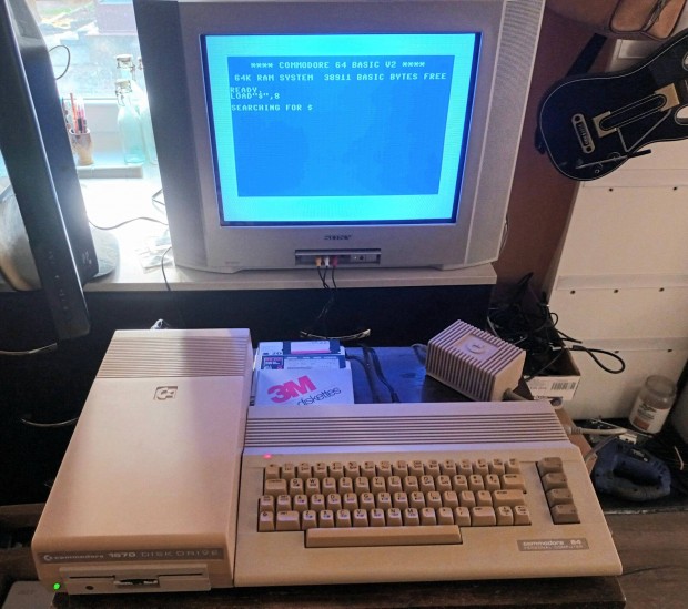 Commodore C64 + C1570 floppy meghajt Tesztelt