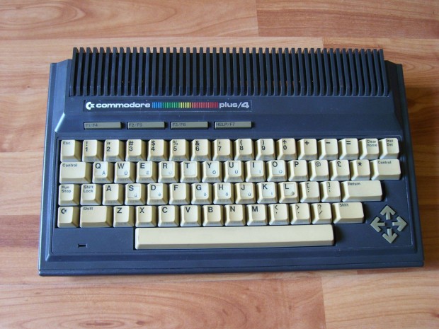 Commodore Plus/4 szmtgp elad