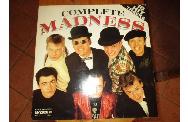 Complete Madness LP hanglemez elad