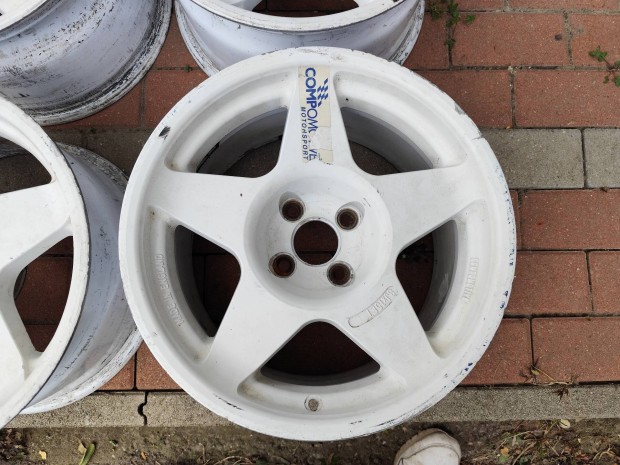 Compomotive felniszett 8x15