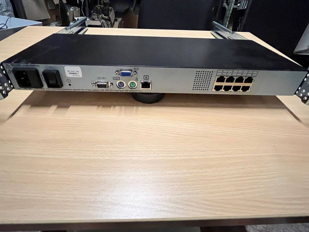 Console Switch Dell Poweredge 180AS - használt switch