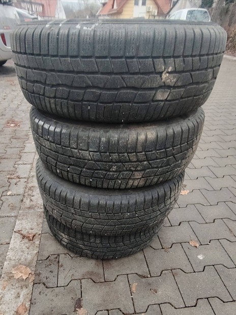 Continental 195/65 R 15 tli gumi