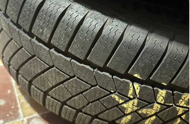 Continental 205/60 R16 Wintercontact tli gumi aut gumi gumiabroncs