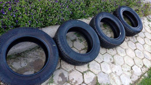 Continental 205/60 r16 nyári gumi eladó