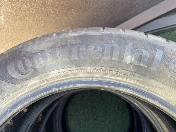 Continental 214/55 R17 nyri gumi