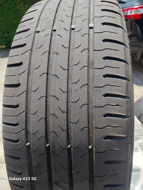 Continental 215/55R 18 Nyári Gumi