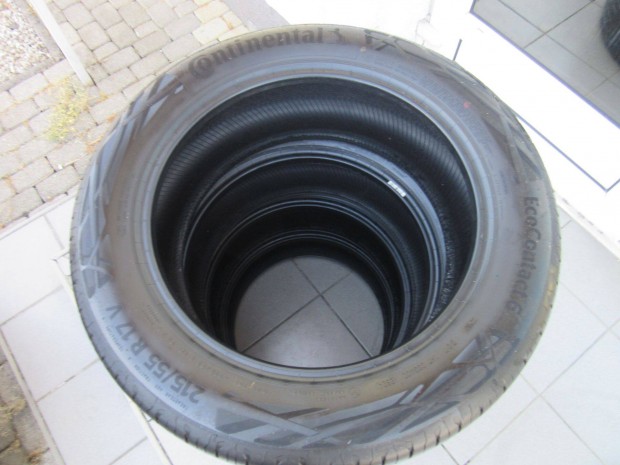Continental 215/55 R17 nyári gumi eladó DOT 2624