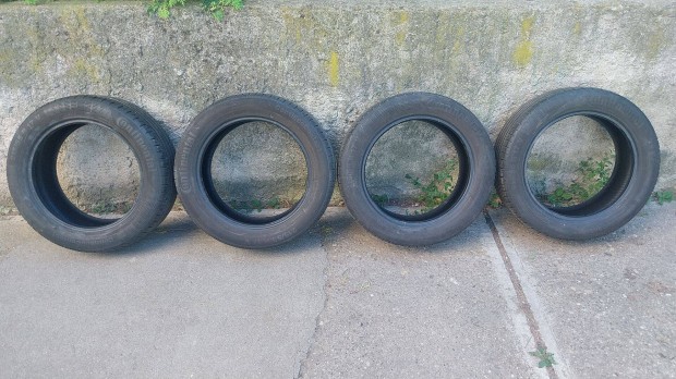 Continental 215/55 r17 nyári gumi