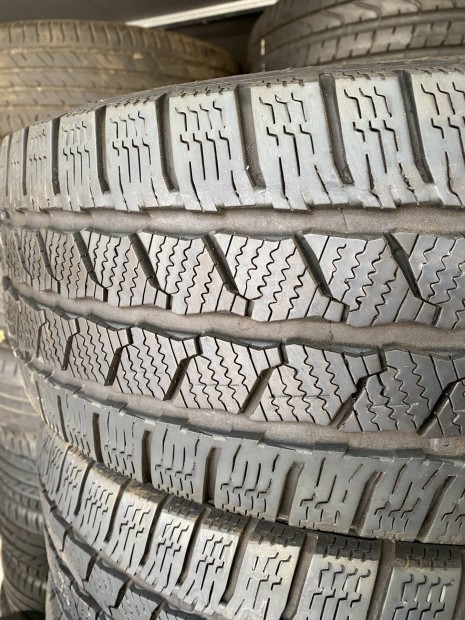 Continental 215/60 r16C kisteher téli gumi