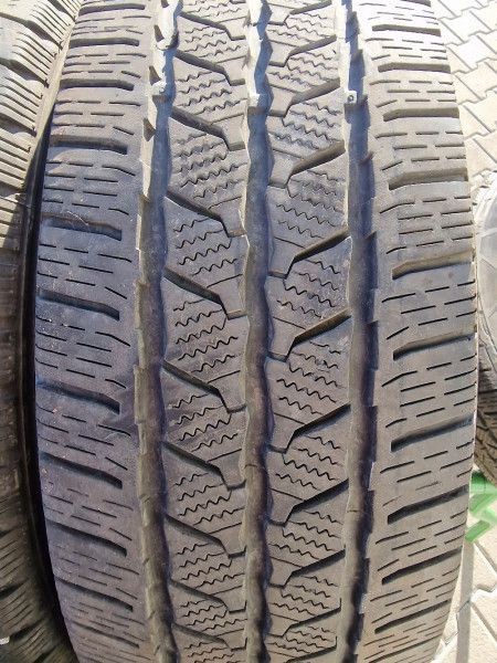 Continental 215/65R16C VANCOWINTER 6-7mm DOT18 hasznlt gumi HG13695