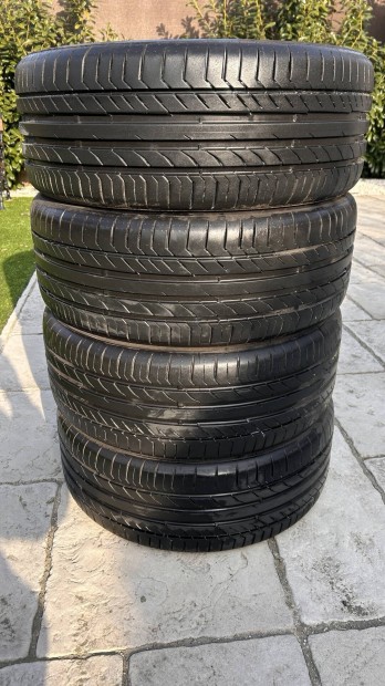 Continental 225/45 R18