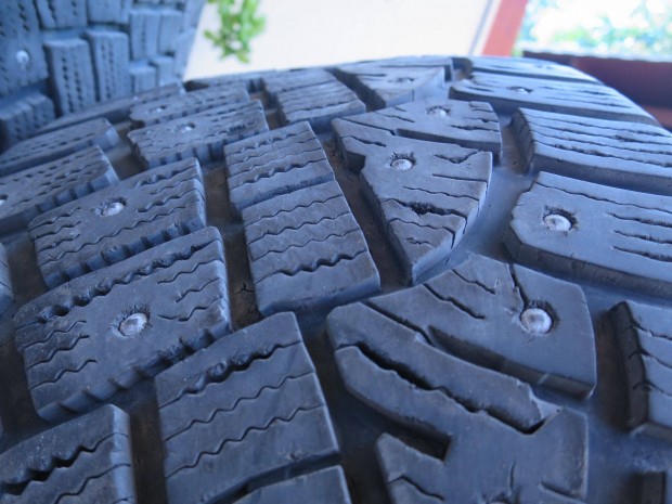 Continental 225/50R17 tli gumi garnitra elad