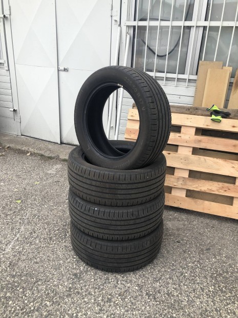 Continental 225/50 R17 V Contiecocontact 5 gumiabroncs eladó