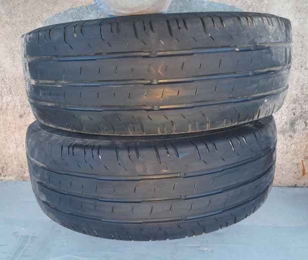 Continental 225/65 R16C nyri gumi