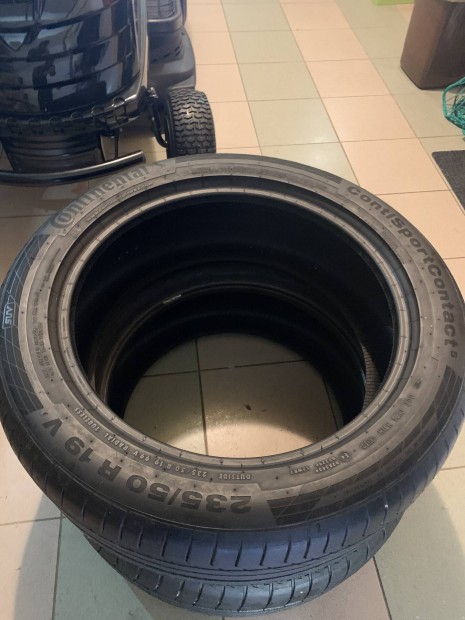 Continental 235/50 R19 SUV nyri gumi 3 db