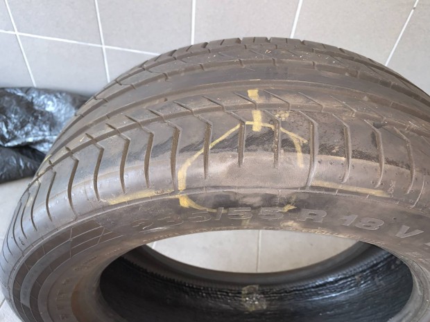 Continental 235/55 R18 90V Nyri gumi