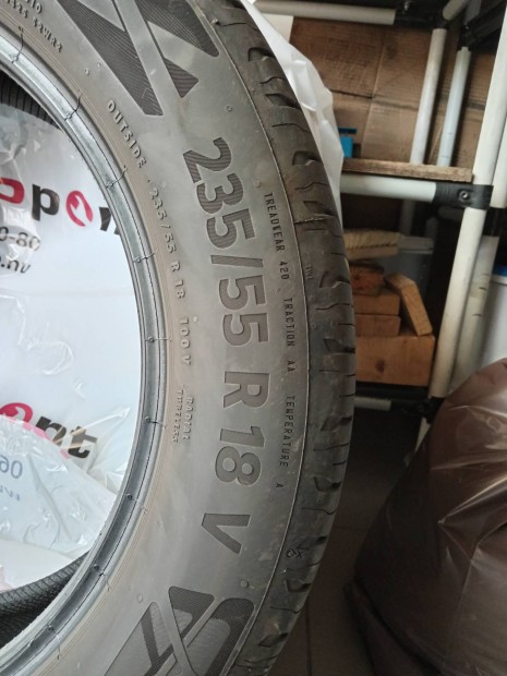Continental 235/55 R18 V nyárigumi