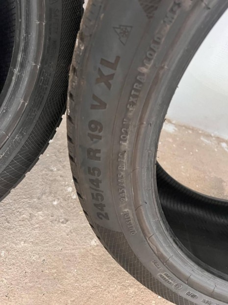 Continental 245/45 R19 Wintercontact tli gumik, j llapotban