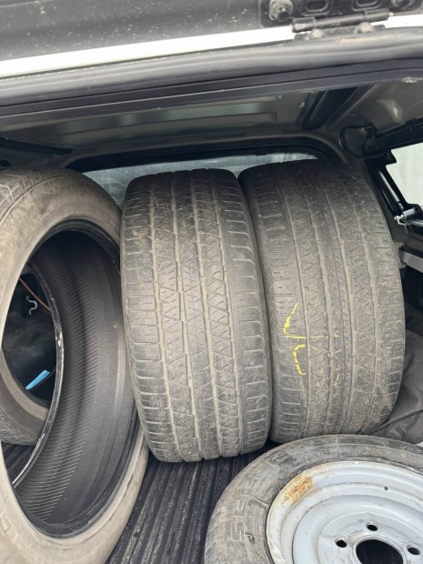 Continental 4 vszakos gumi 275/45r21