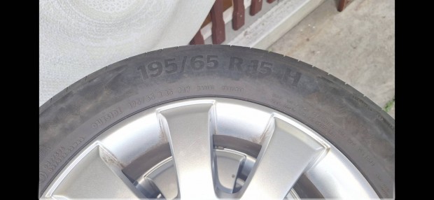 Continental Aut�gumi Felnivel 4 DB