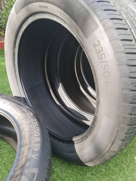 Continental Ecocontact6 235/50 R19 V keveset futott ny�ri gumi 