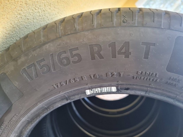 Continental Ecocontact 6 175/65R14T nyri gumi elad