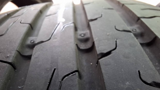 Continentál Ecocontakt6 215/55 R17 ,dot 1325 eladó!