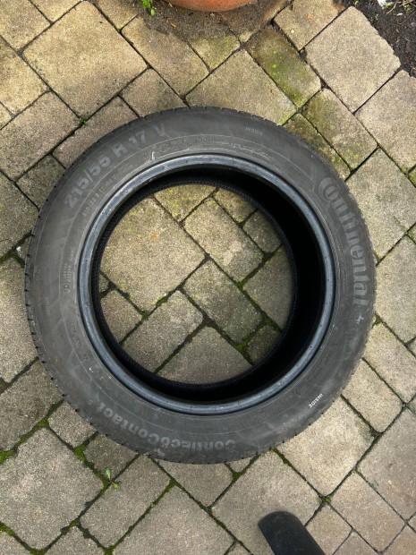 Continental Nyári gumi 215/55 R17 V