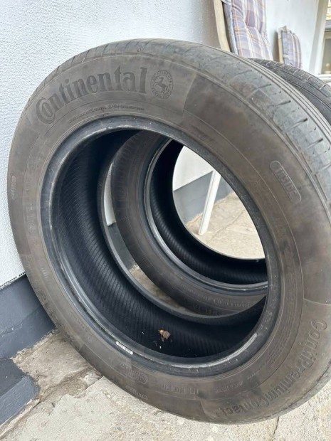 Continental Nyárigumi 205/55 R16