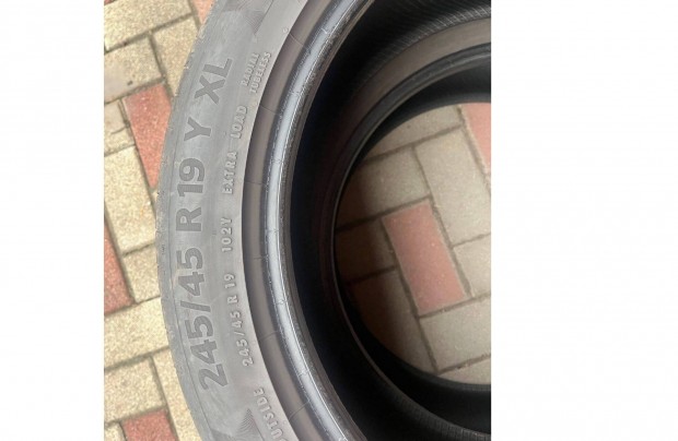 Continental Premium Contact 6 245/45 R19Y XL Ny�ri Gumi
