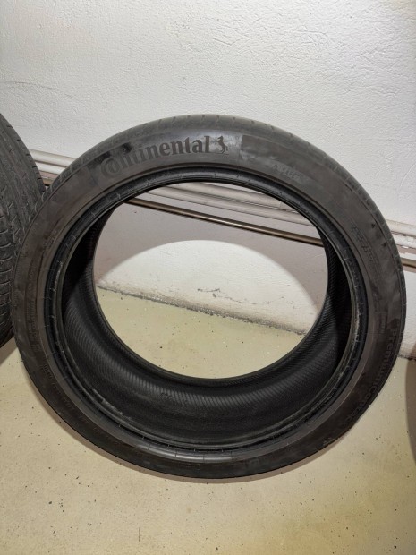 Continental Premium Contact nyri gumi