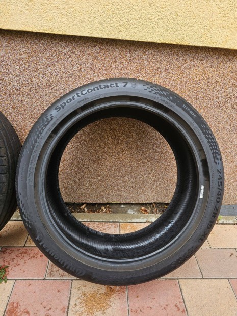 Continental Sportcontact 7
