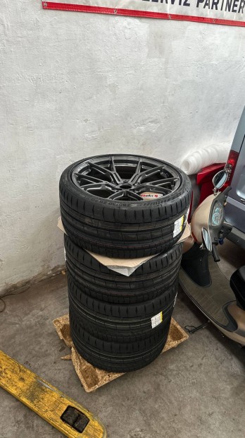 Continental Sportcontact 7 gumi szett (szinte �j)