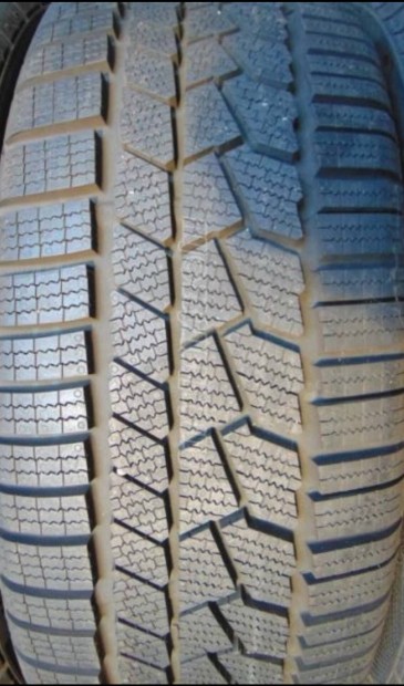 Continental TS860 XL RSC 225/45 R19" Gumi Garnitúra