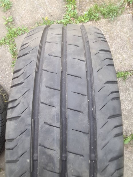 Continental Vancontact 225/65r16c nyári gumik