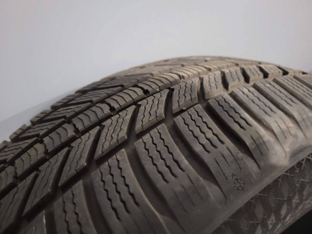 Continental Wintercontact 235/55 R20 105 V TL 2023 tli gumi garnitra