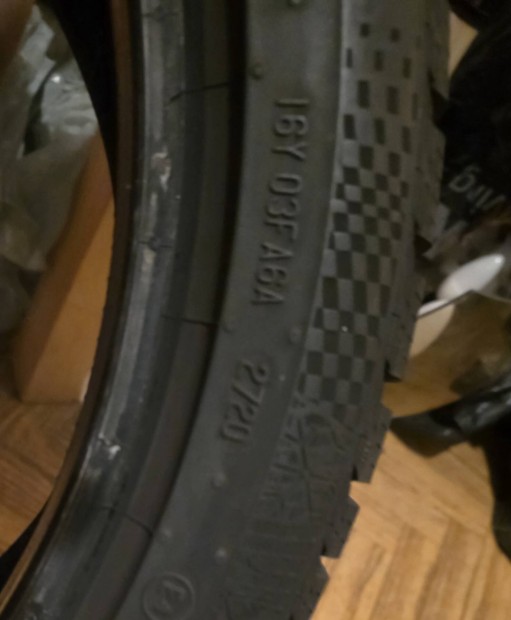 Continental Wintercontact 860S _ 265/35 R19