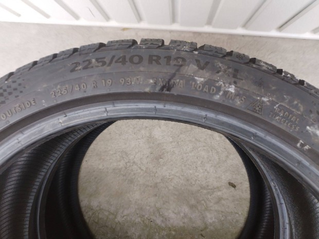 Continental defektrs 225 40 19 hasznlt tli gumi 2 db 7,5 mm