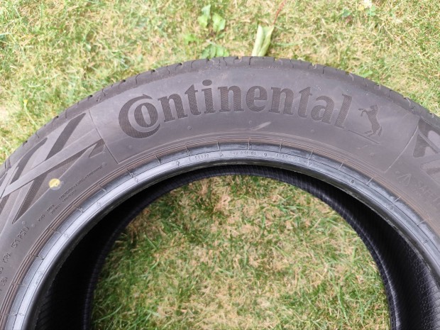 Continental nyári gumi 215/55R17