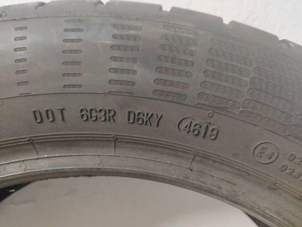 Continental nyári gumi 215 55 r17 1 db