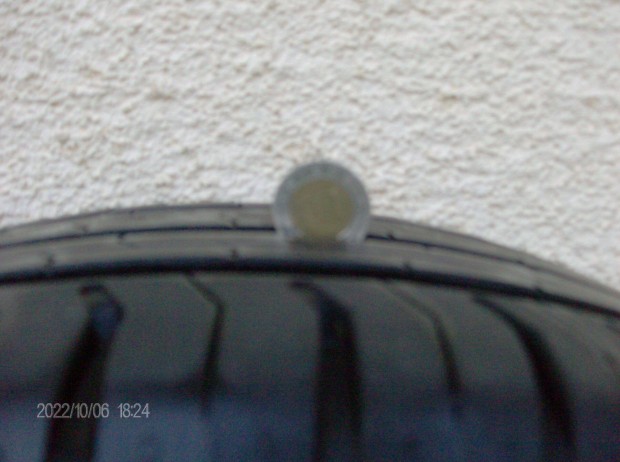 Continental nyári gumi 4db 175/65 R15 (15.000.-Ft, 3.750/db)